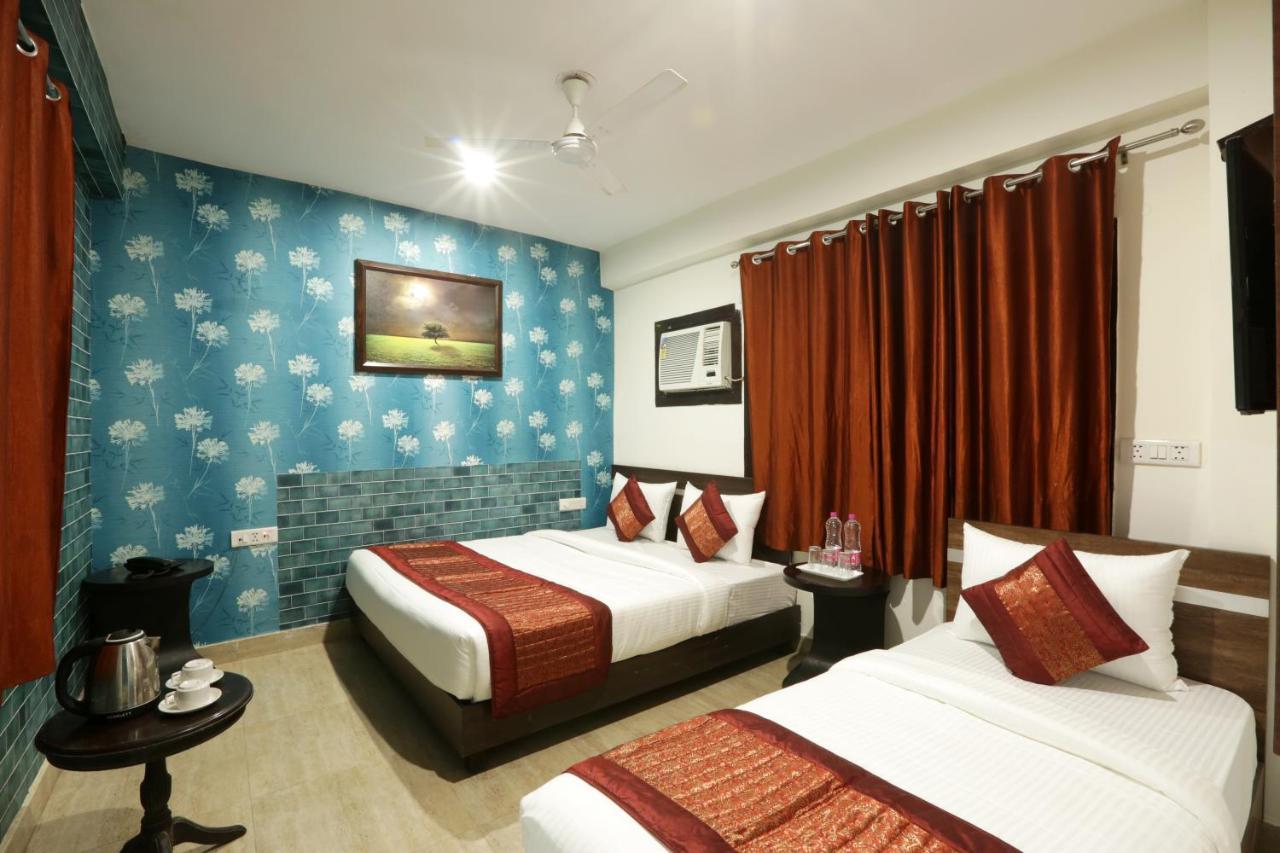 Hotel Airport Star New Delhi Exteriör bild