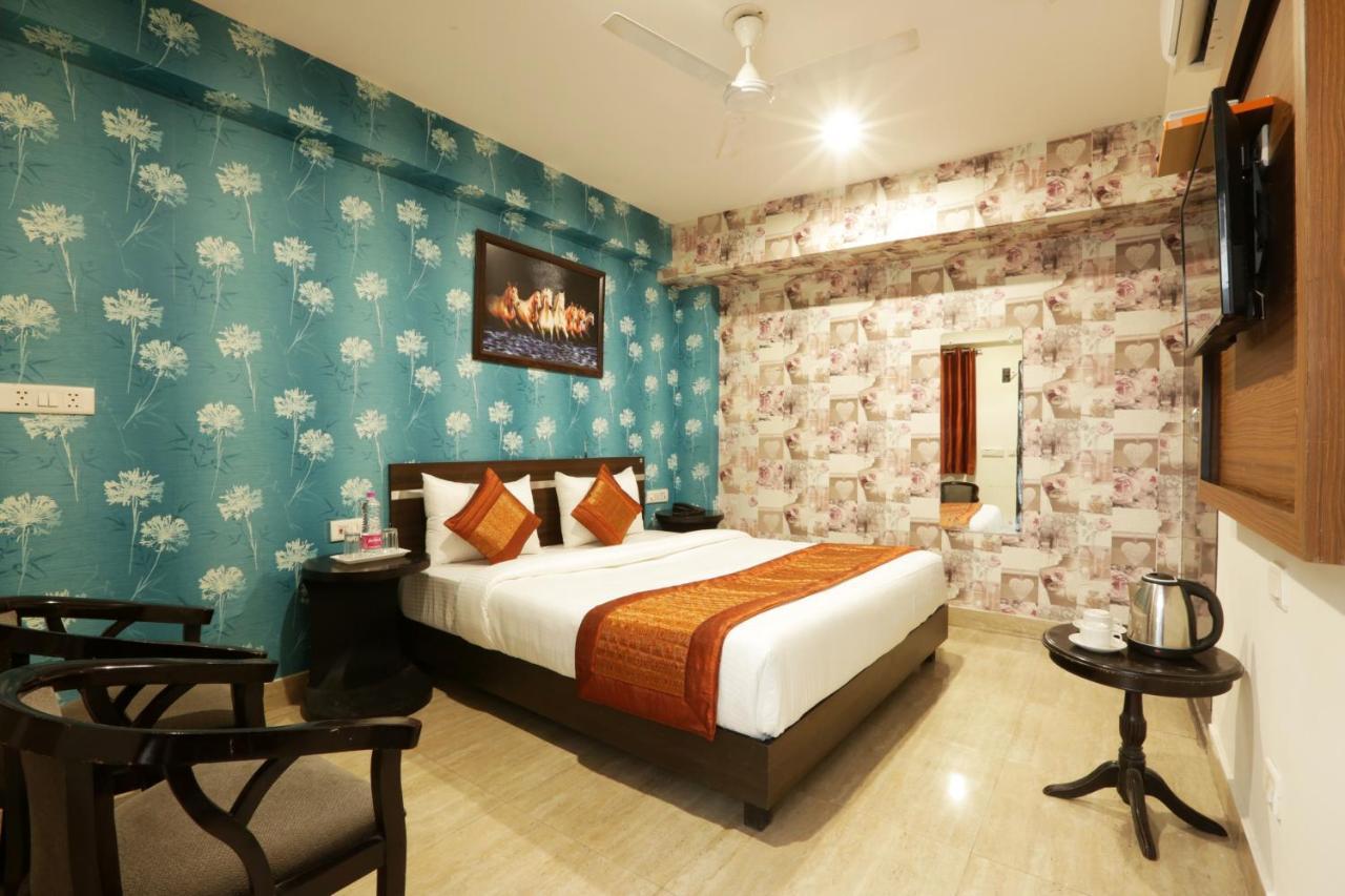 Hotel Airport Star New Delhi Exteriör bild