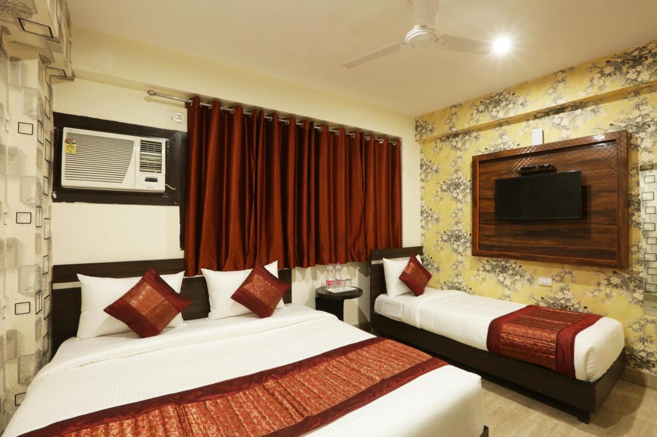 Hotel Airport Star New Delhi Exteriör bild
