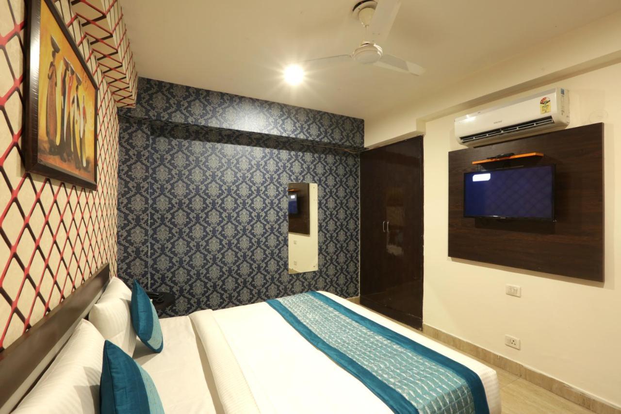 Hotel Airport Star New Delhi Exteriör bild