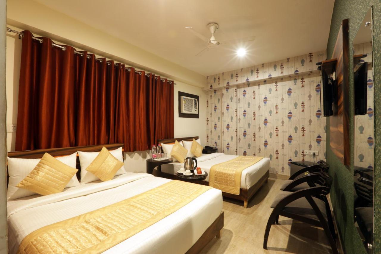 Hotel Airport Star New Delhi Exteriör bild